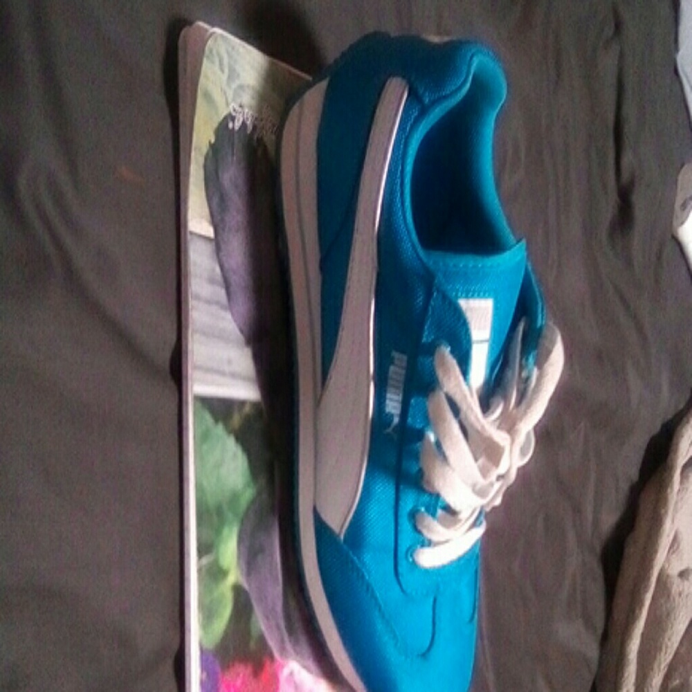 Puma Roma athletic shoes (blue&white)